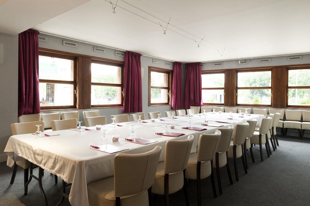 The Originals City, Hotel Le Cheval Rouge, Tours Ouest Villandry Exterior photo