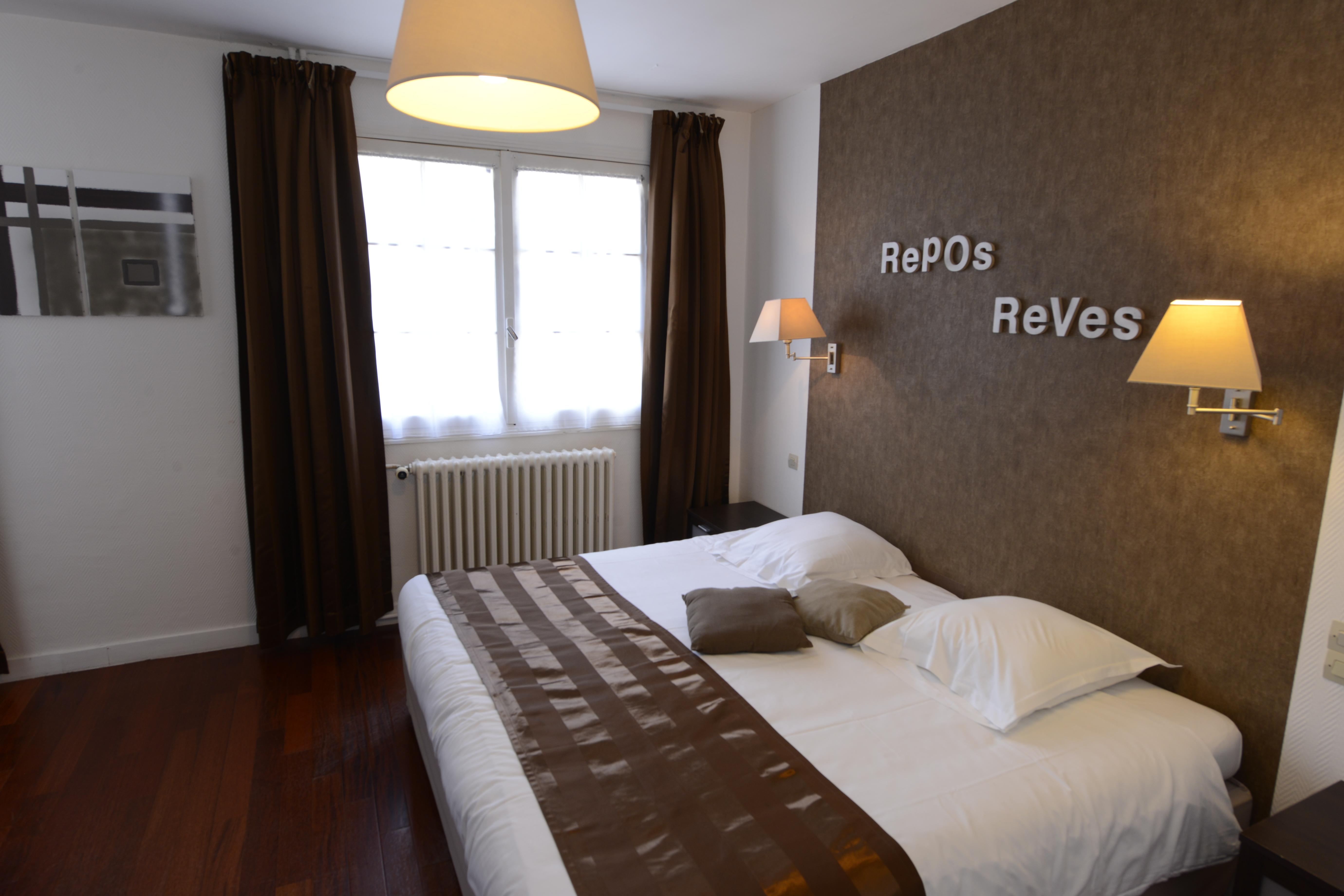 The Originals City, Hotel Le Cheval Rouge, Tours Ouest Villandry Exterior photo
